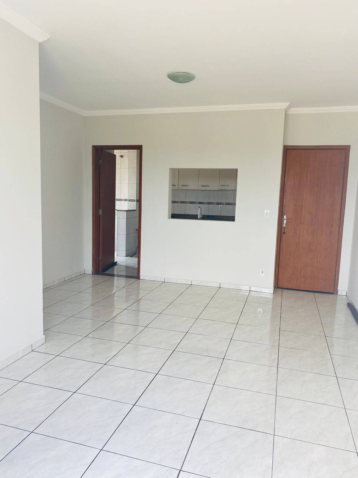 Apartamento à venda com 2 quartos, 72m² - Foto 4