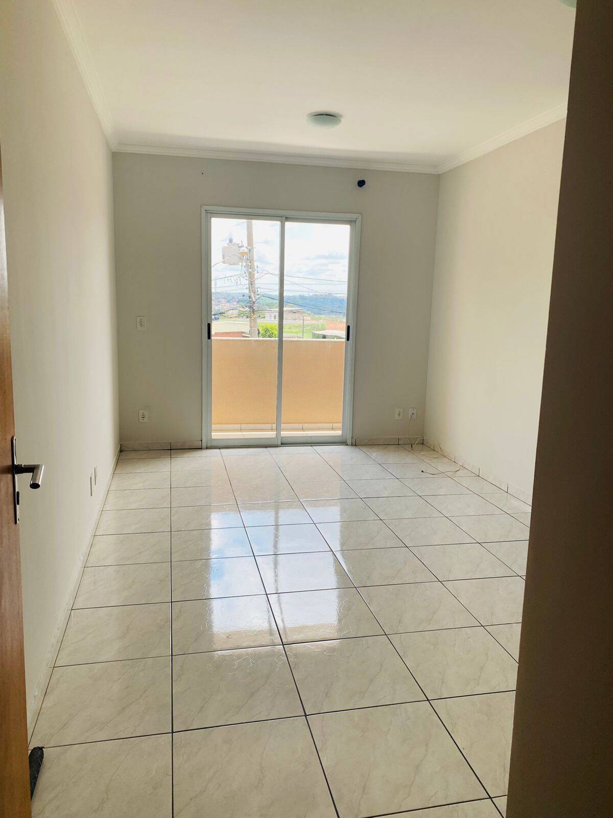 Apartamento à venda com 2 quartos, 72m² - Foto 1