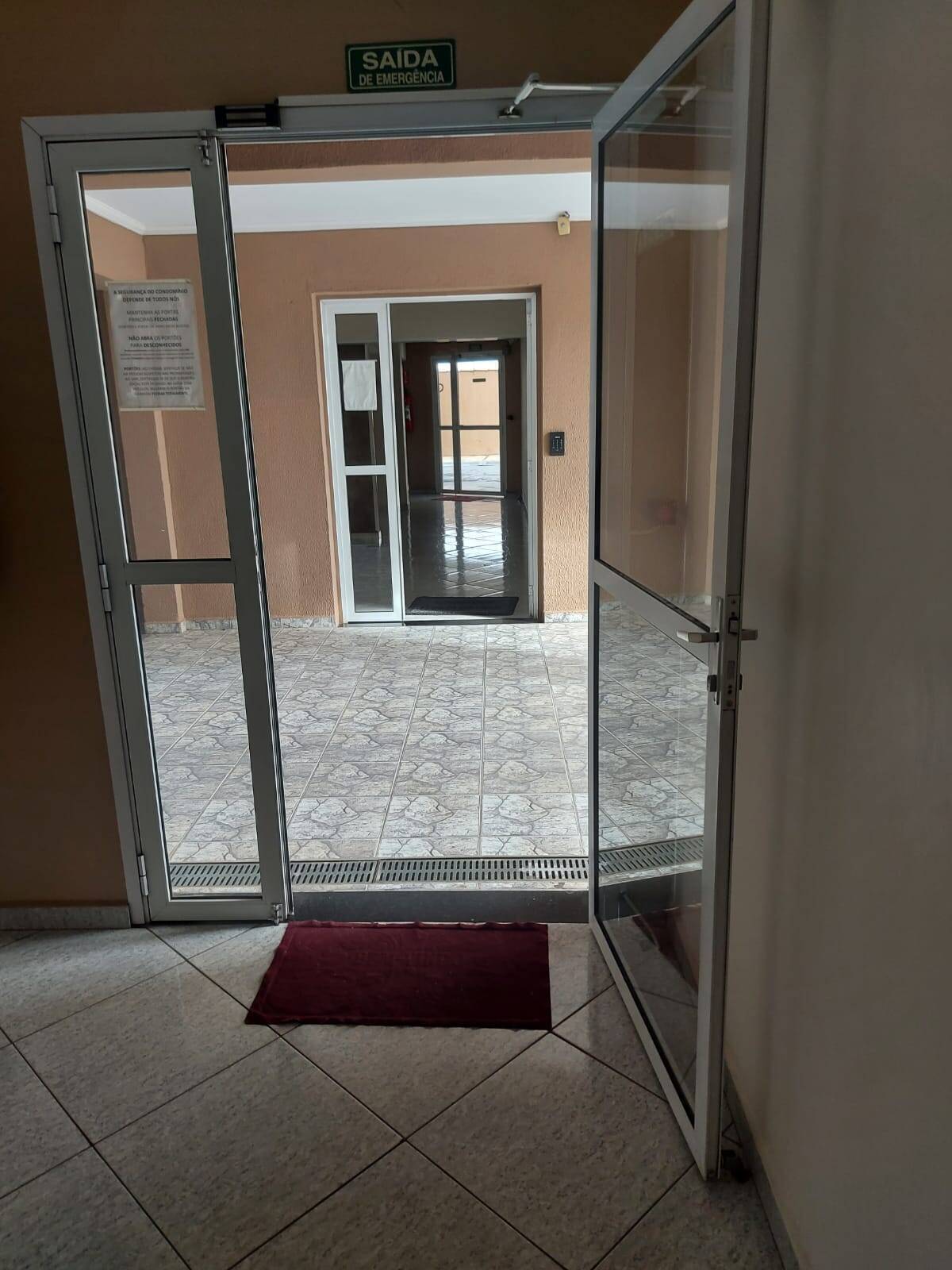 Apartamento à venda com 2 quartos, 72m² - Foto 32