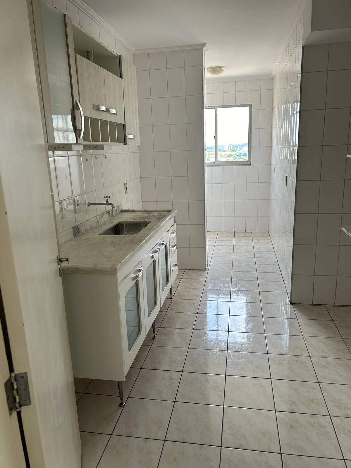 Apartamento para alugar com 2 quartos, 76m² - Foto 2