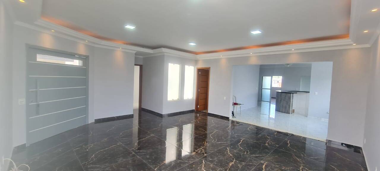 Casa de Condomínio à venda com 5 quartos, 310m² - Foto 3