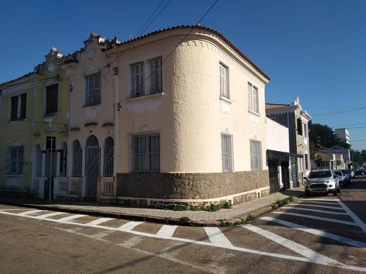 #2654 - Casa Sobrado para Venda em Jundiaí - SP