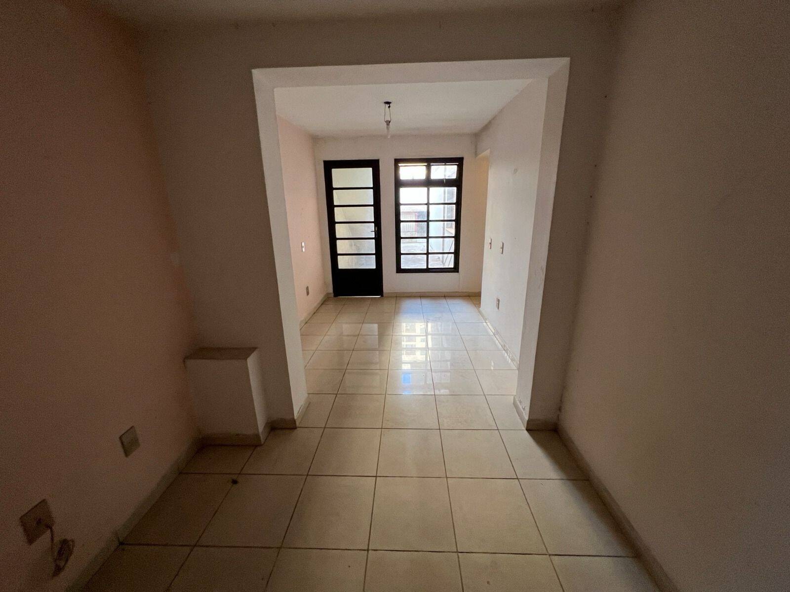 Casa à venda com 3 quartos, 253m² - Foto 27
