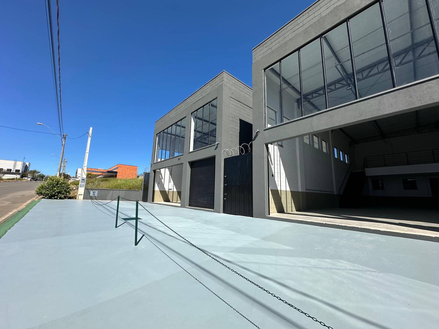 Depósito-Galpão-Armazém à venda, 165m² - Foto 2