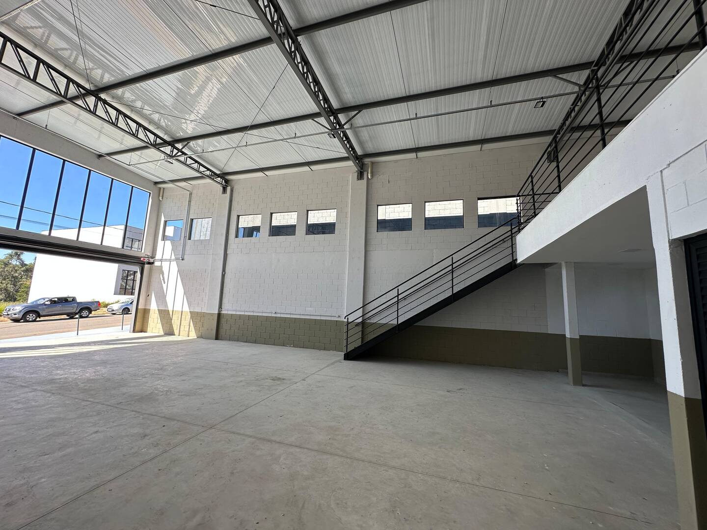 Depósito-Galpão-Armazém à venda, 165m² - Foto 6