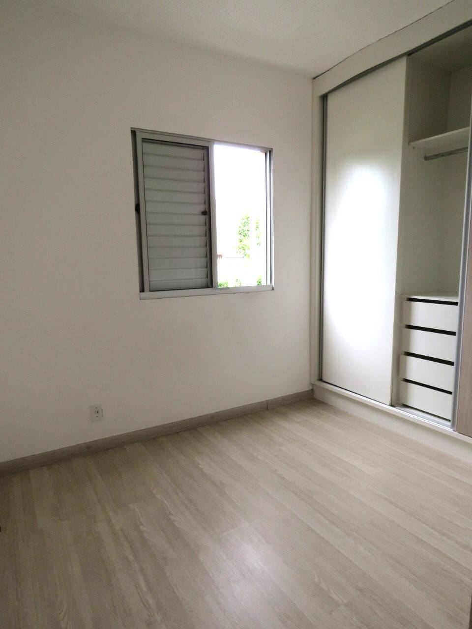 Apartamento à venda com 2 quartos, 45m² - Foto 2