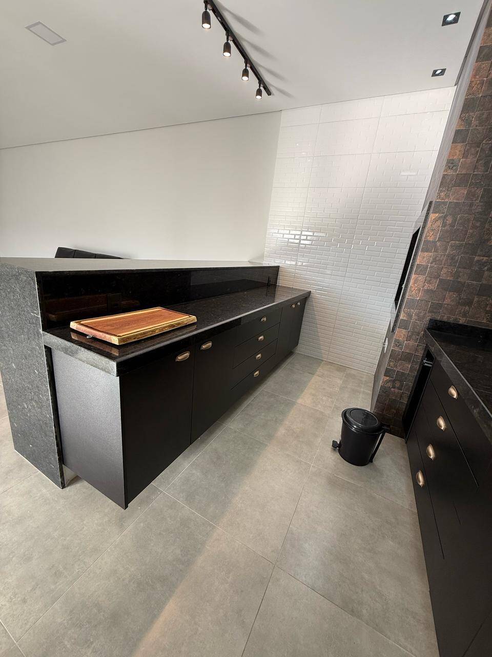Casa à venda com 3 quartos, 220m² - Foto 6