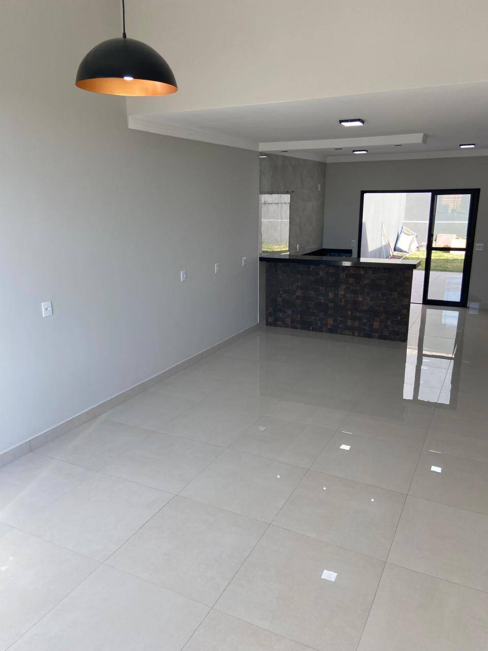 Casa à venda com 3 quartos, 250m² - Foto 3
