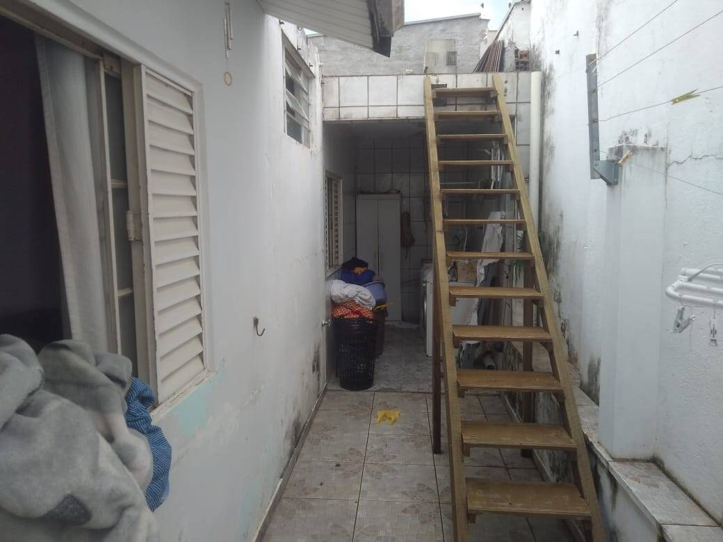 Casa à venda com 3 quartos, 117m² - Foto 18
