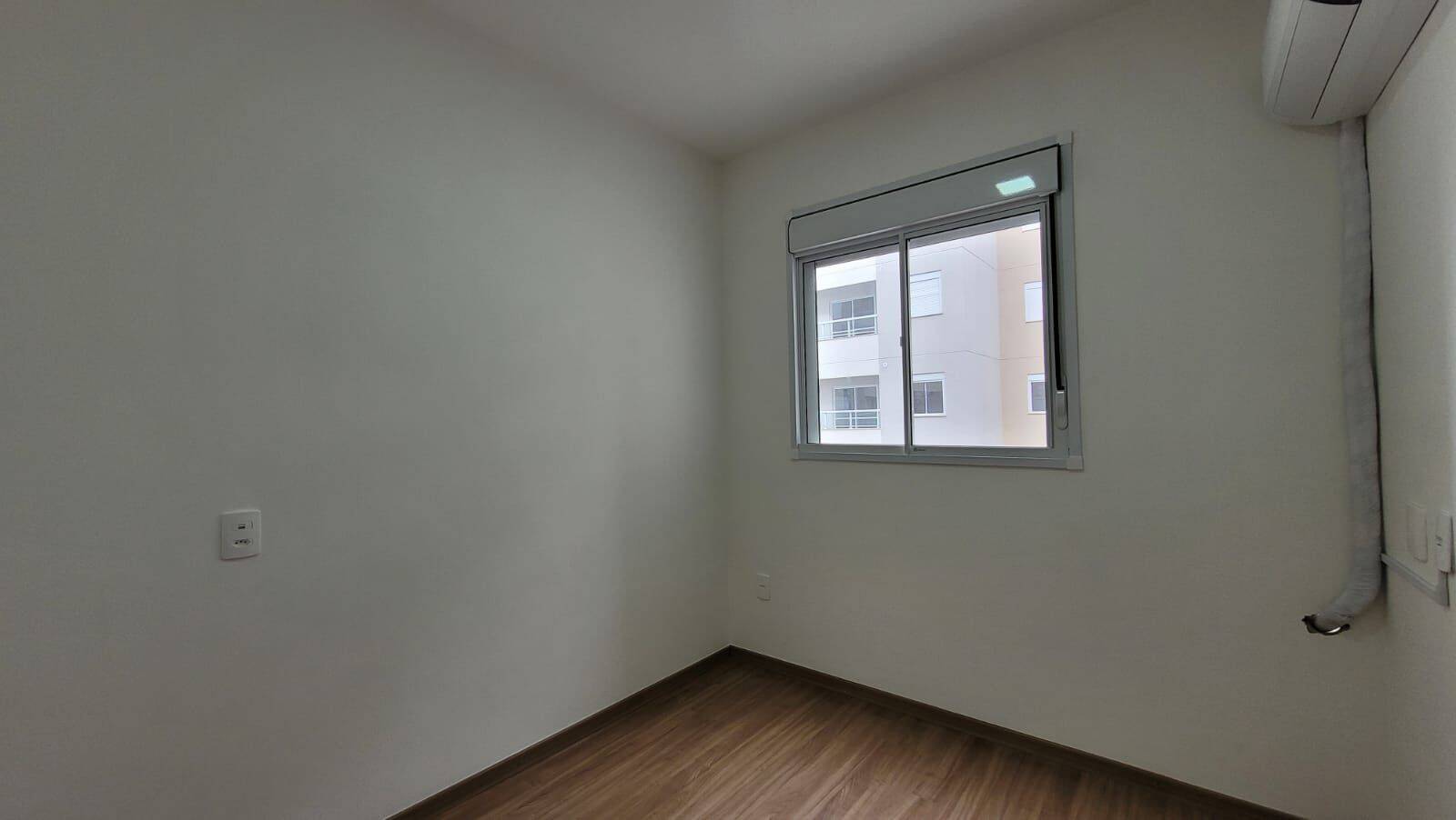 Apartamento à venda com 2 quartos, 44m² - Foto 9