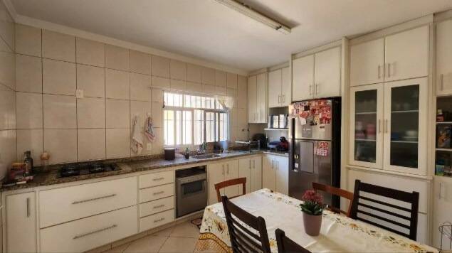 #3211 - Casa Sobrado para Venda em Jundiaí - SP
