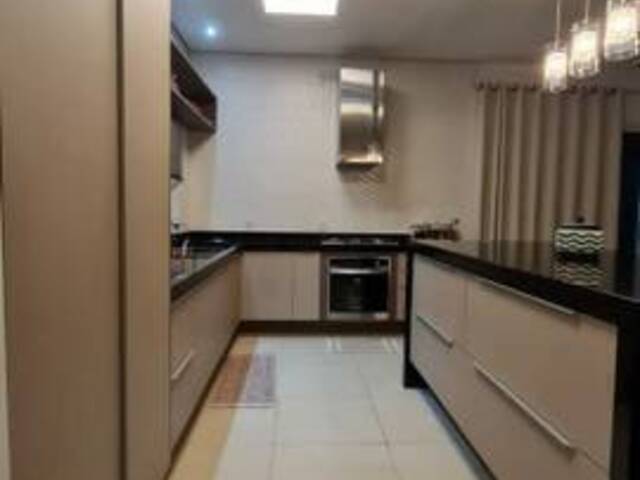 Casa Sobrado para Venda em Itupeva - 3