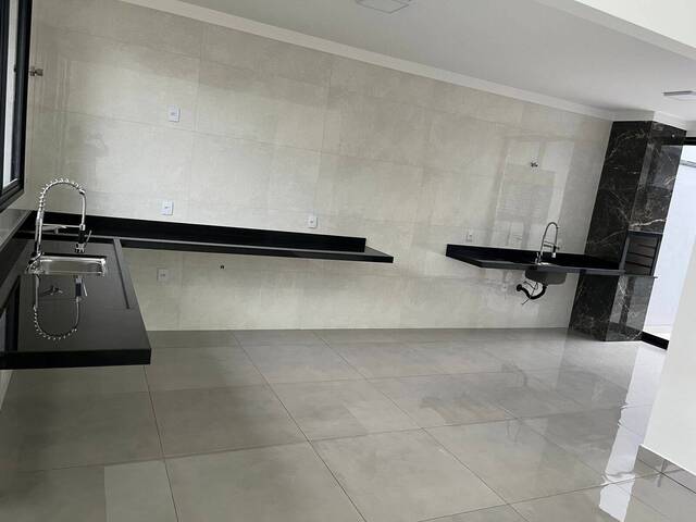 Casa para Venda em Jundiaí - 3