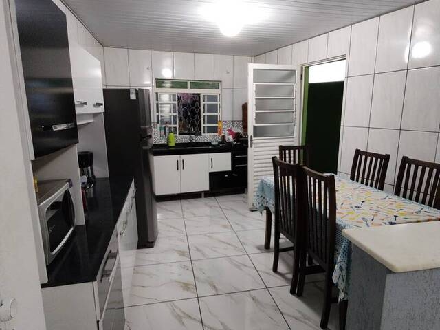 Casa Sobrado para Venda em Jundiaí - 3