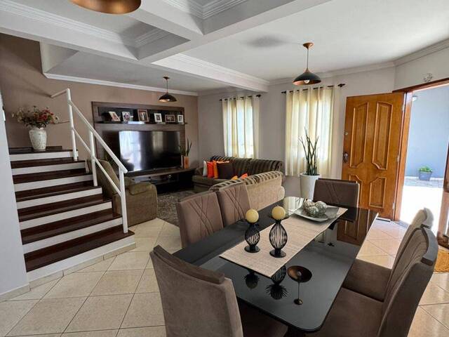 Casa Sobrado para Venda em Jundiaí - 2