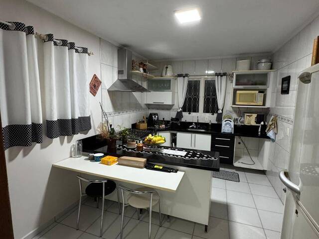 Casa Sobrado para Venda em Jundiaí - 3