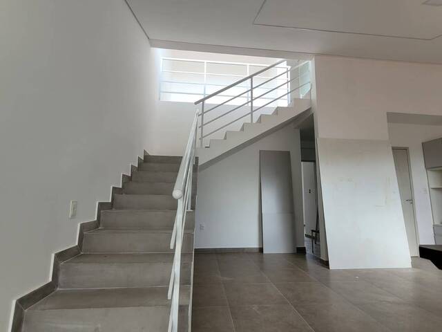 Casa em condomínio para Venda em Jundiaí - 2