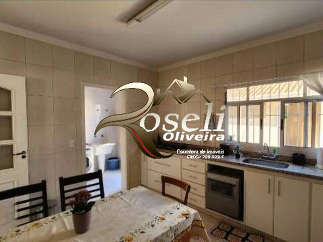 #3211 - Casa Sobrado para Venda em Jundiaí - SP - 2