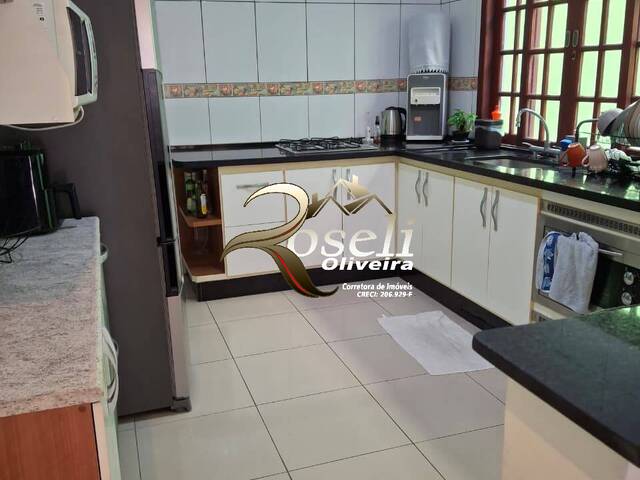 Casa Sobrado para Venda em Várzea Paulista - 3